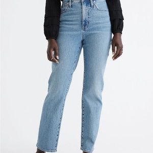 Madewell 27 TALL curvy perfect vintage straight jean lunar wash raw hem